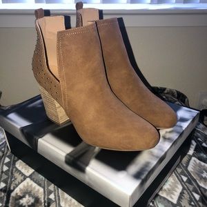 Camel Heeled Booties